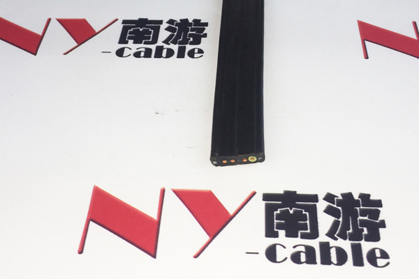 提升效率:起重机扁电缆的创新设计与应用